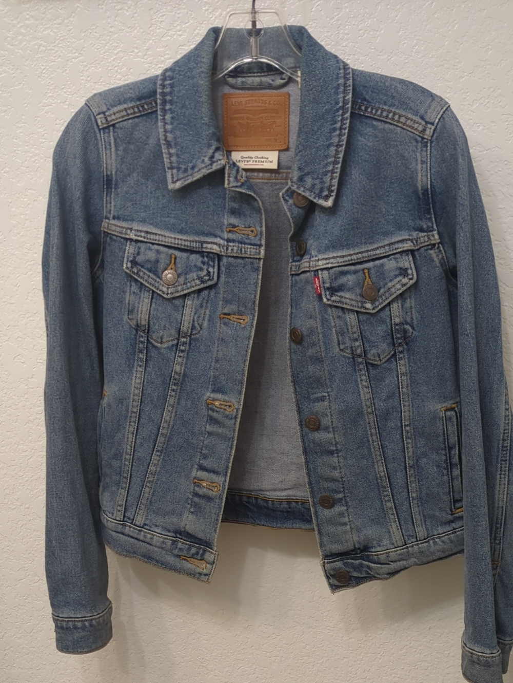 Levi's Medium Blue Denim Trucker Jacket Size XS